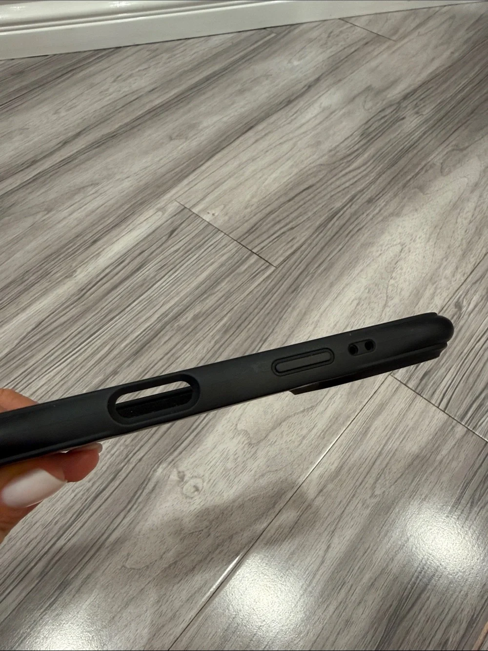 Casetify WaveGrip Protective Phone Case - Black iPhone 16 Pro